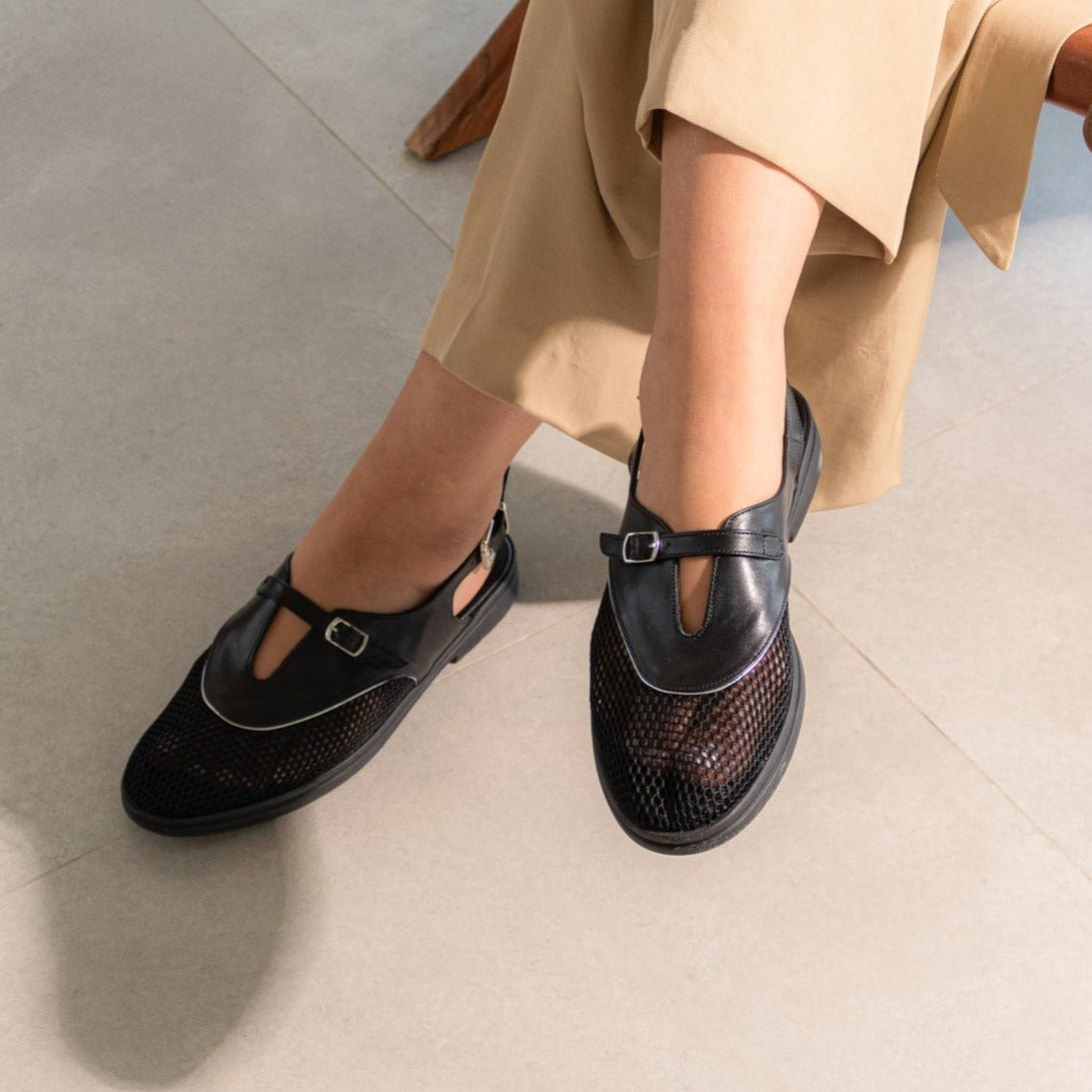 Aurora black sandal
