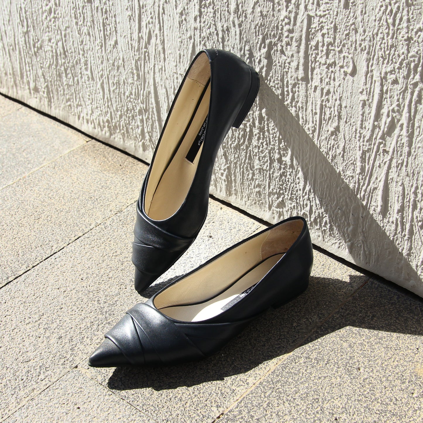 Delta black loafer