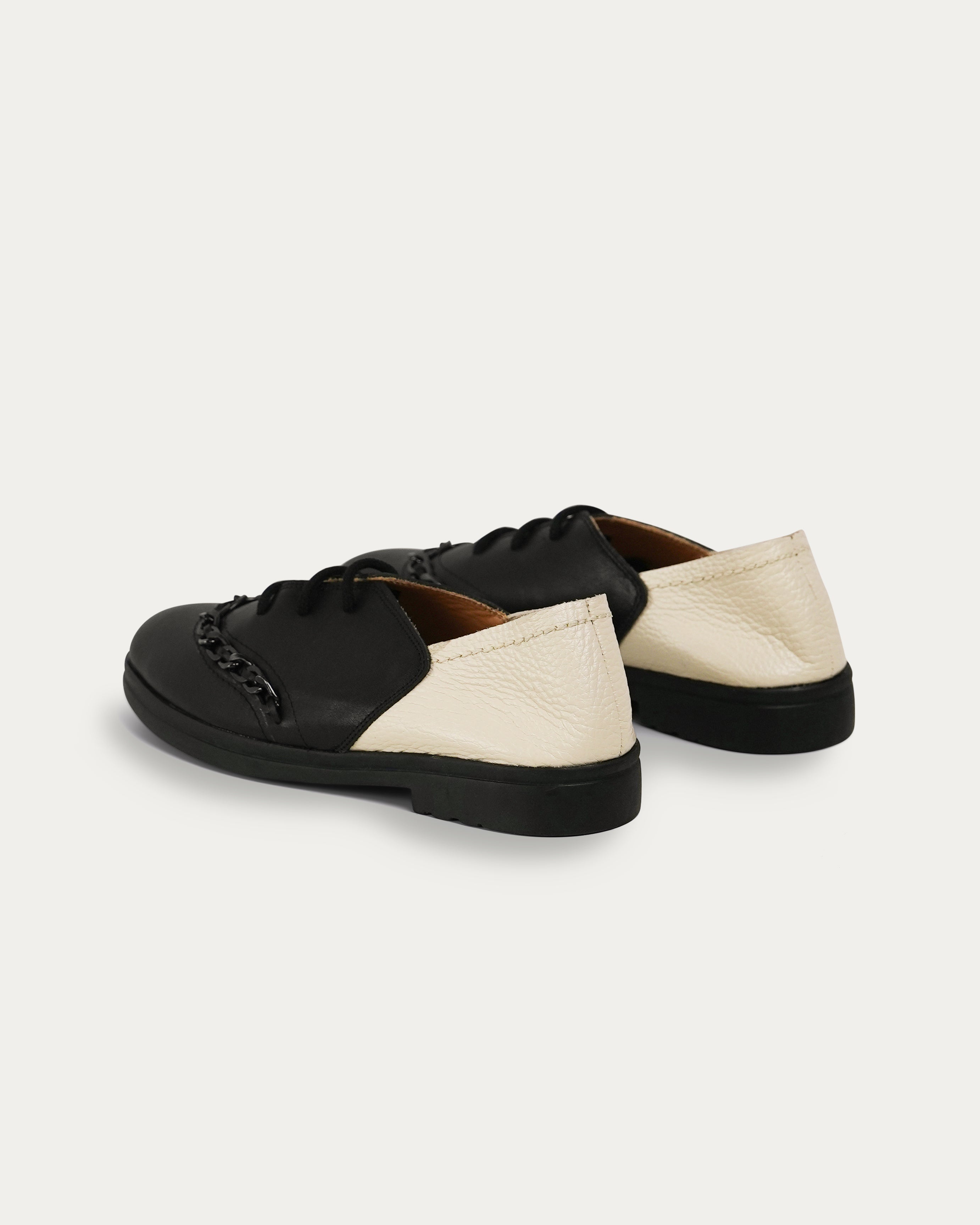 Dora black oxford - THUNA - Kuwait shoes