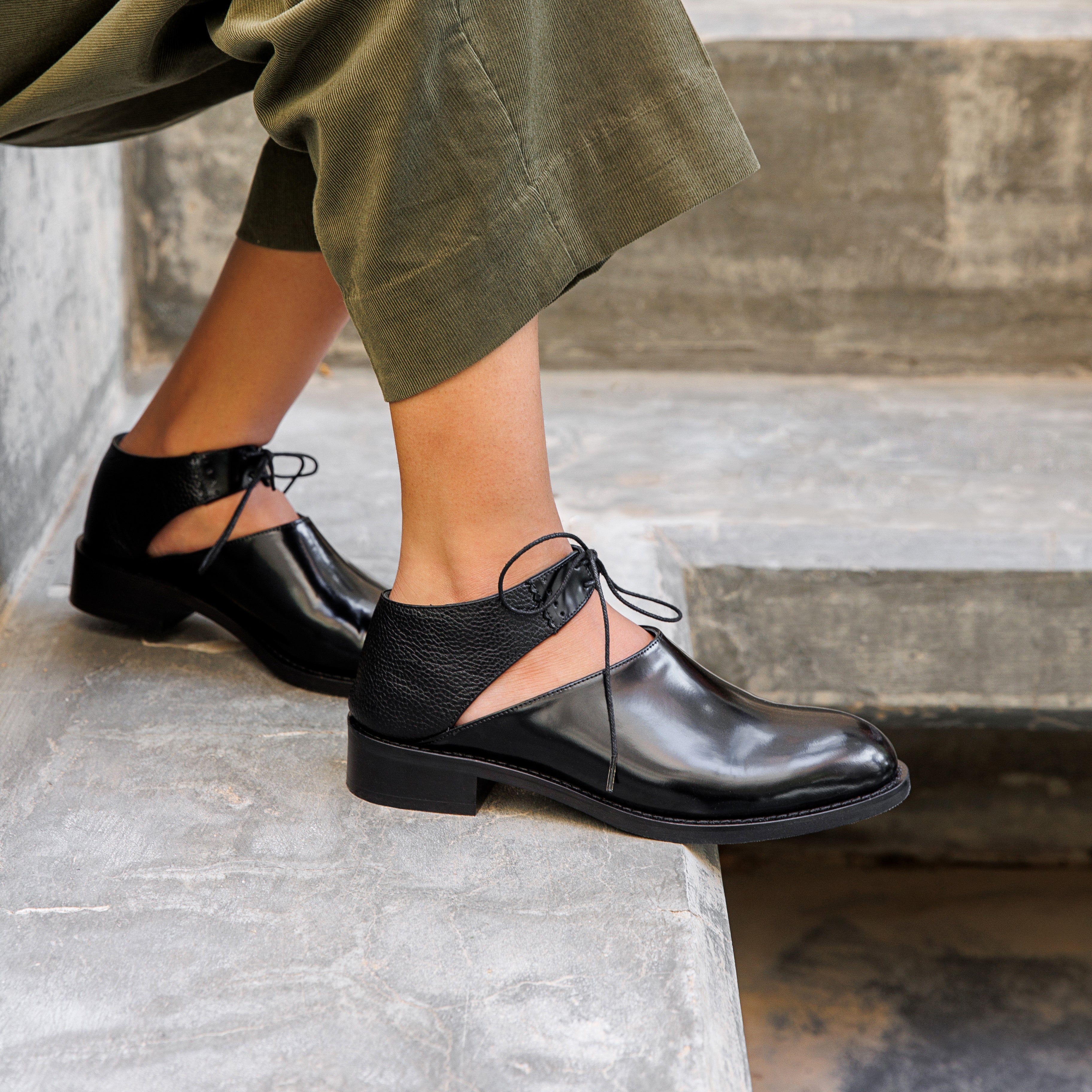 Nina black oxford - THUNA