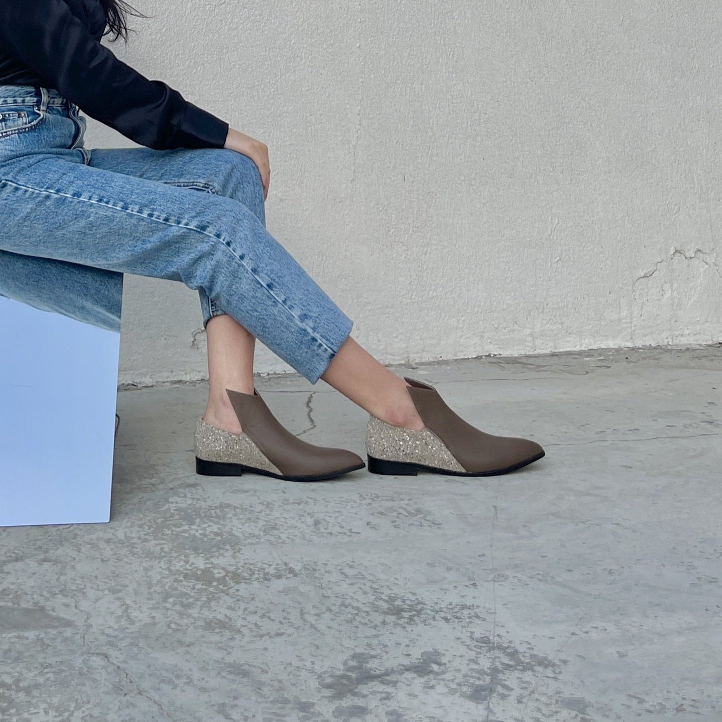 Sadeem grey boot