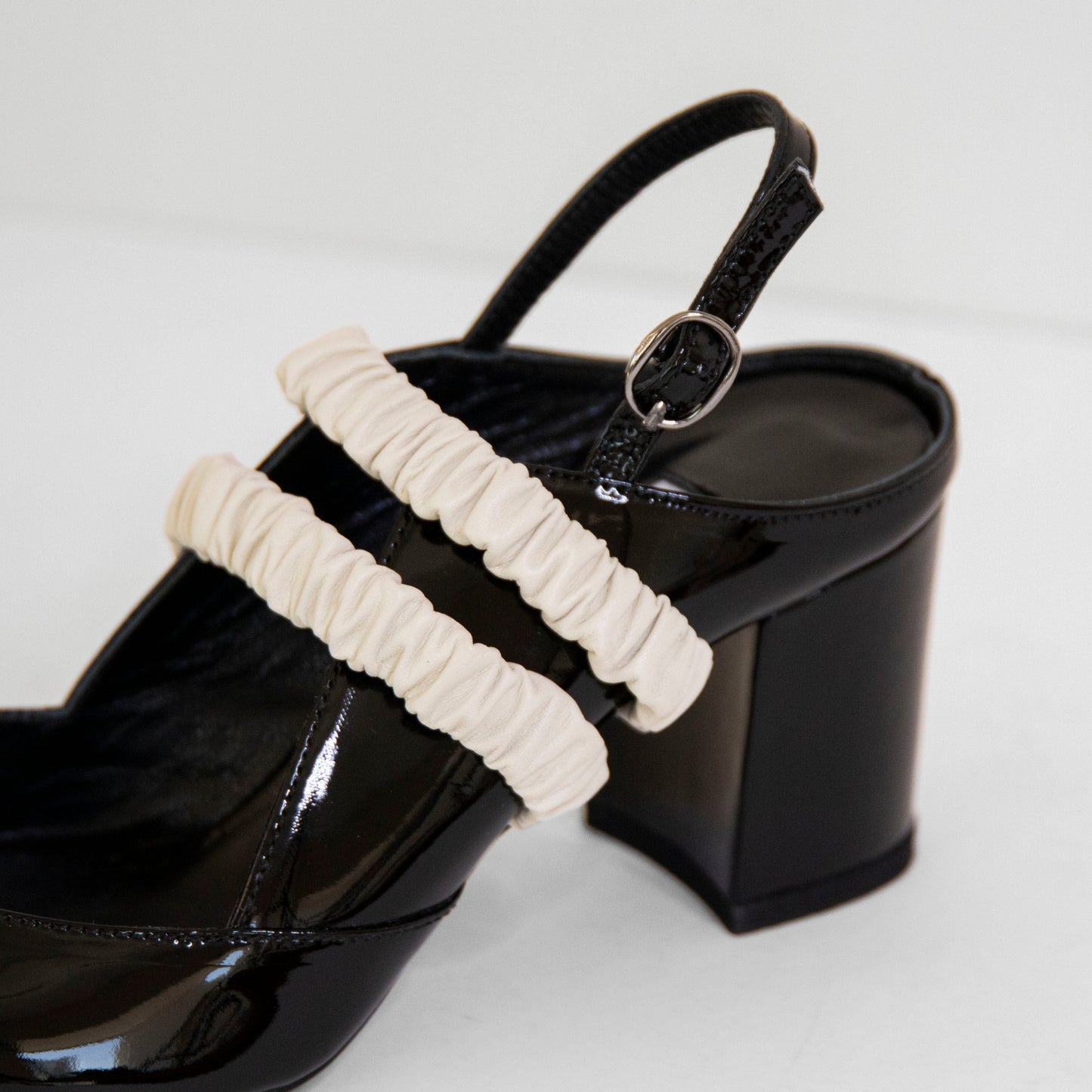 Riman black heel