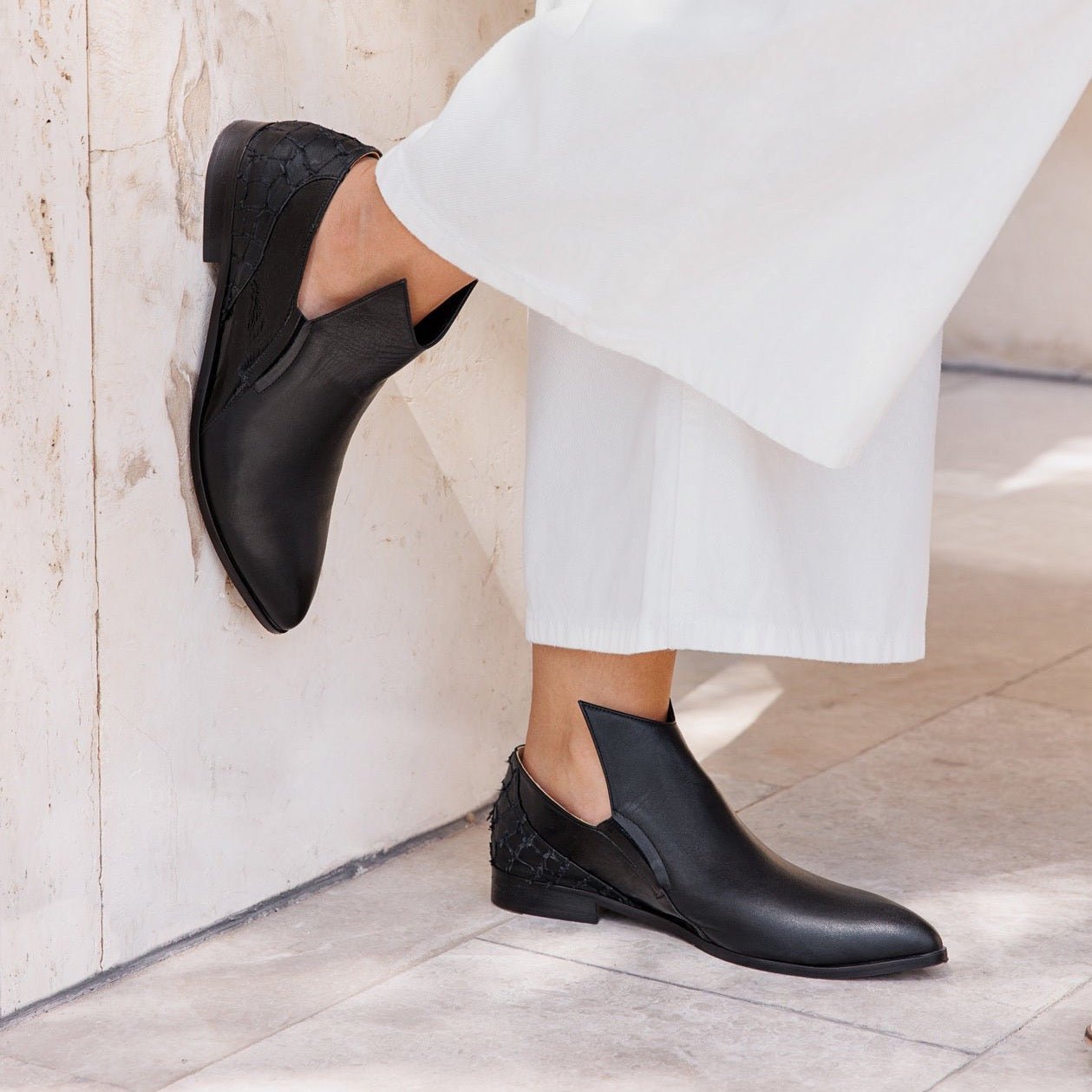 Sadeem black boot
