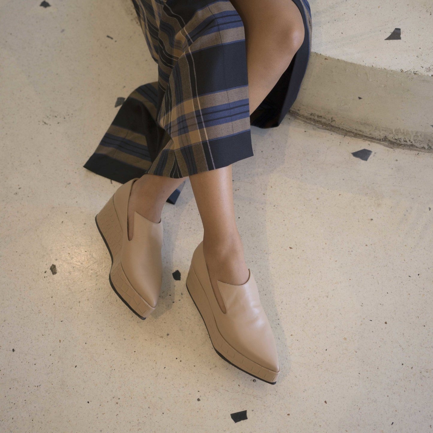 Ruba beige platform