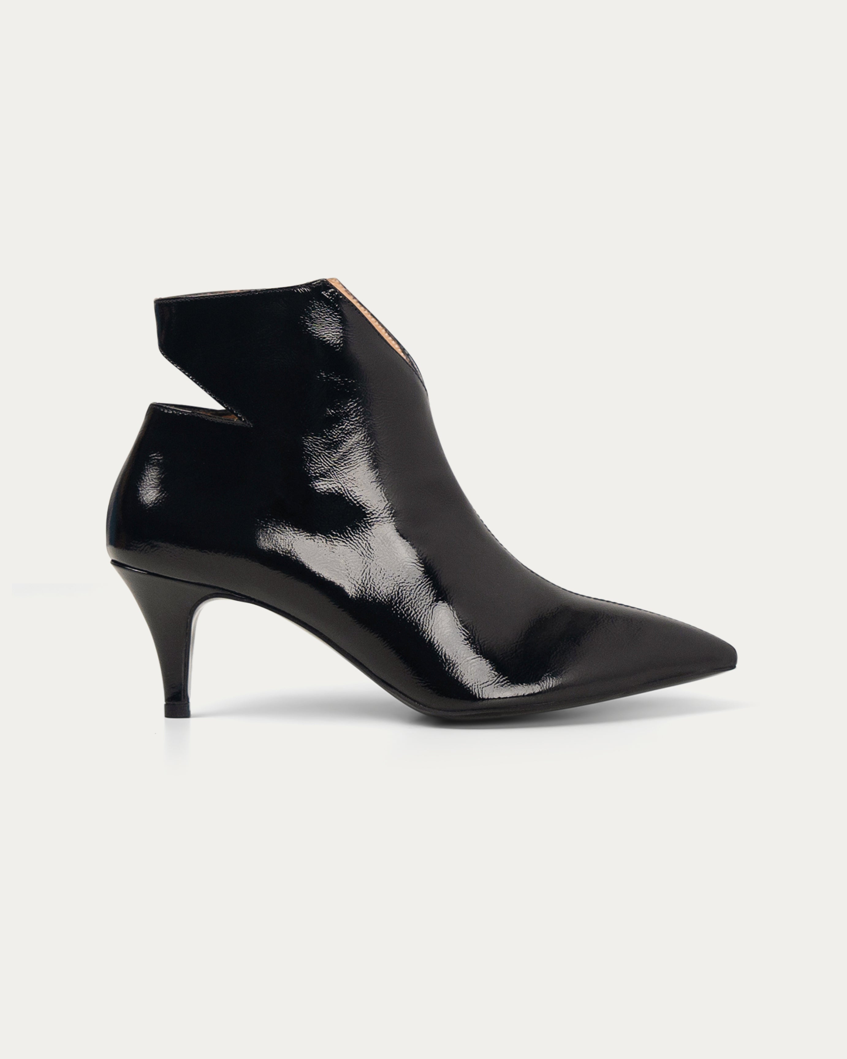 Aina black boot - THUNA