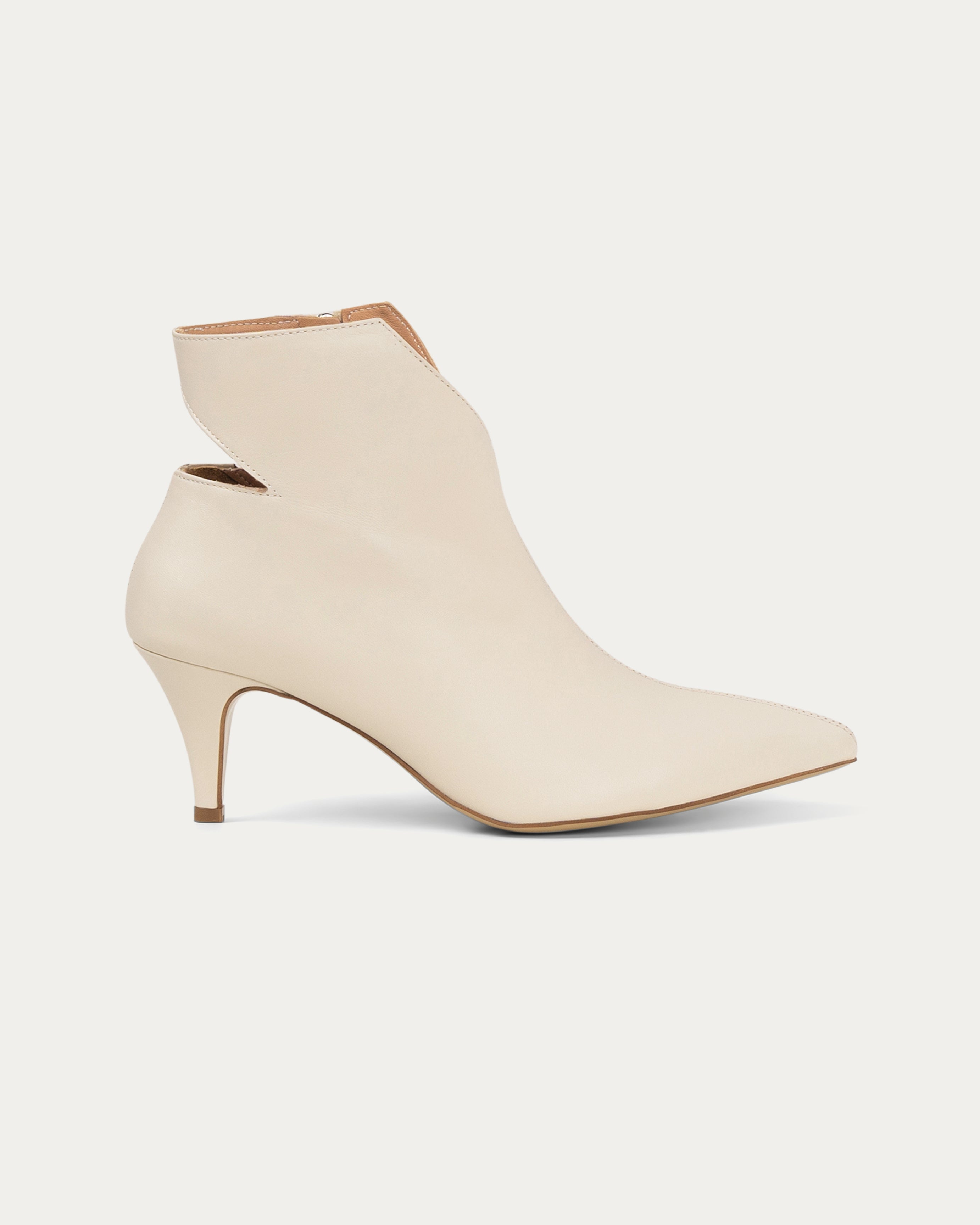 Aina cream boot - THUNA