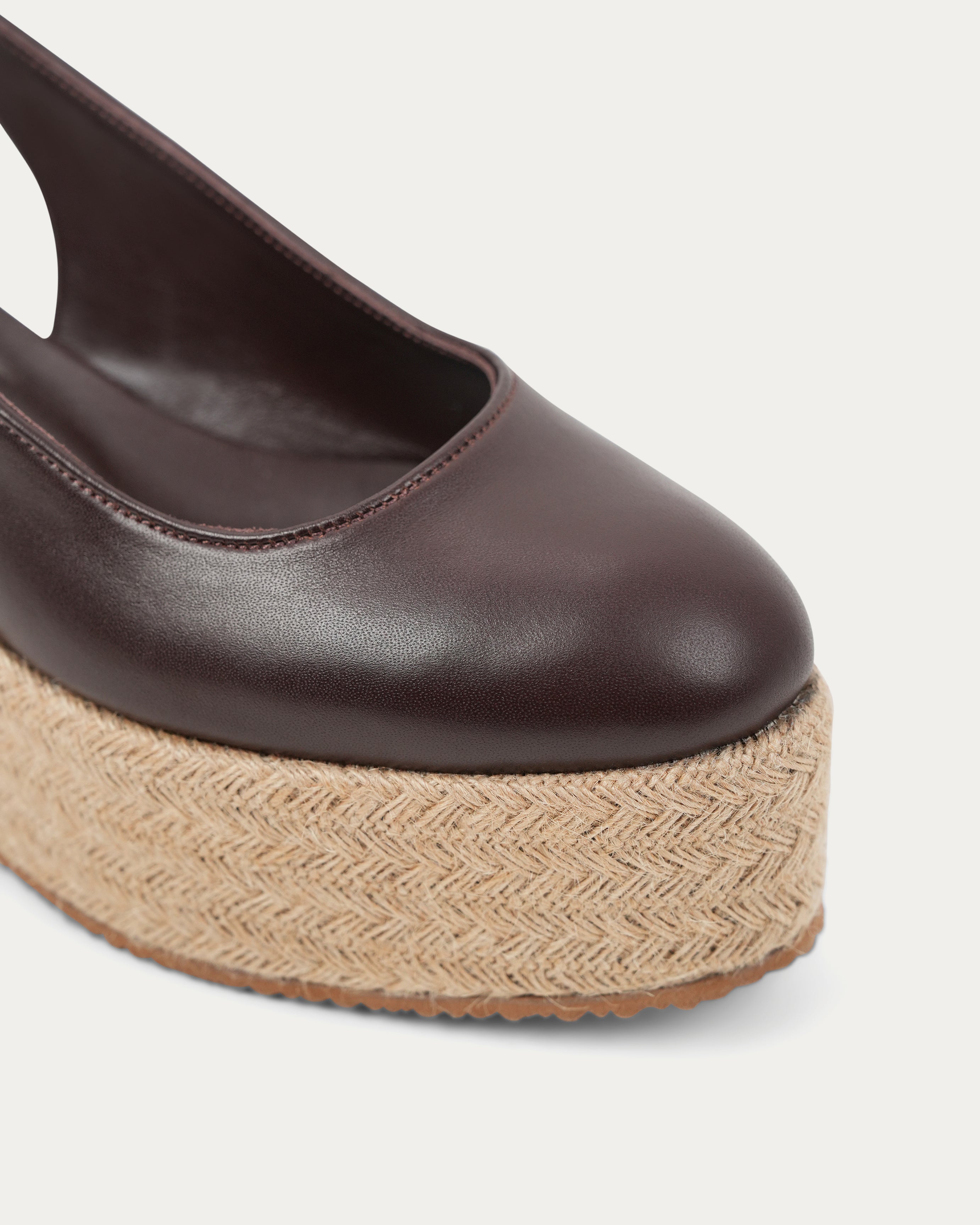 Jade chocolate platform