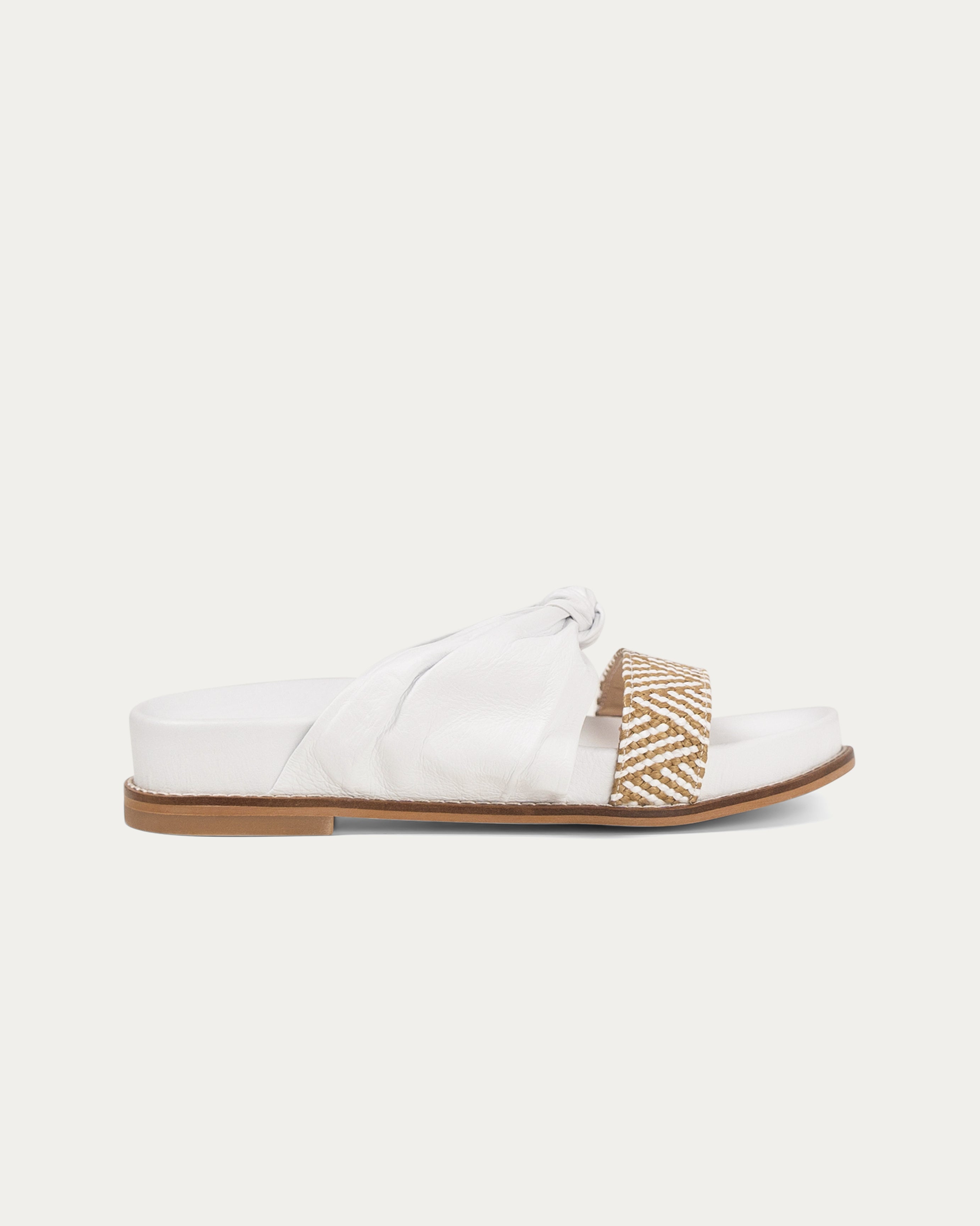 Jawan white knot slipper