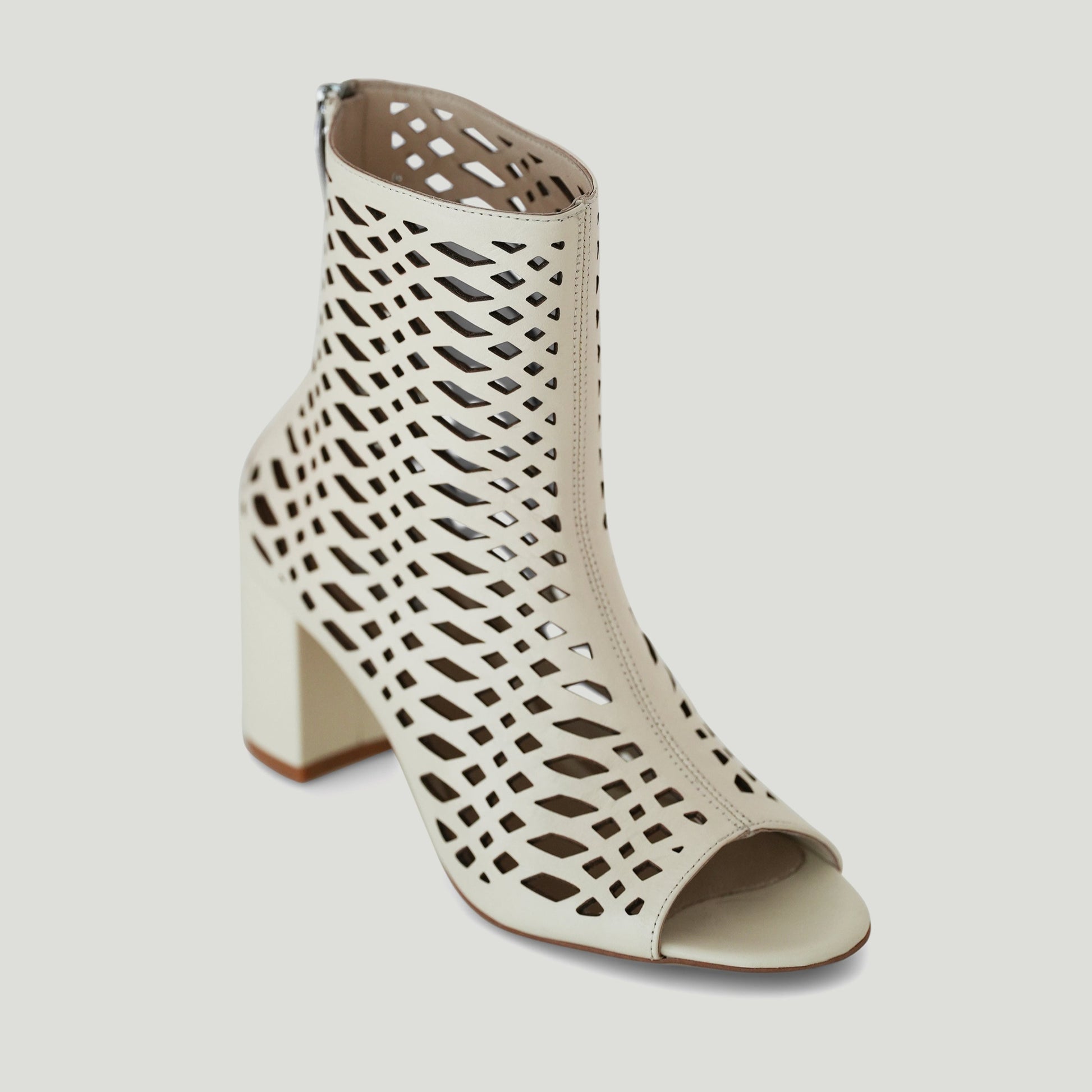 Kayan cream heel - Heels - kuwait - Ksa- shoes