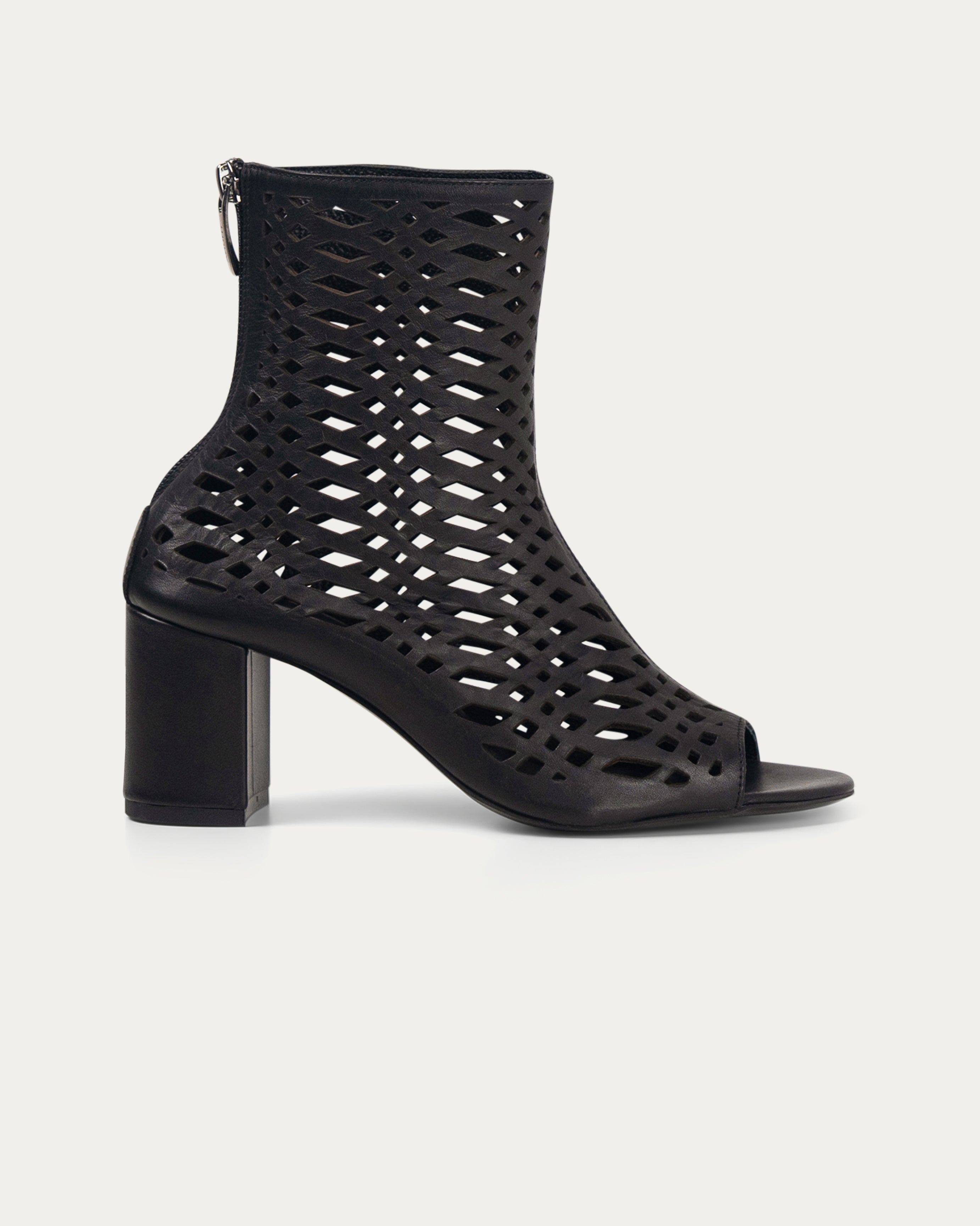 Kayan black heel - THUNA