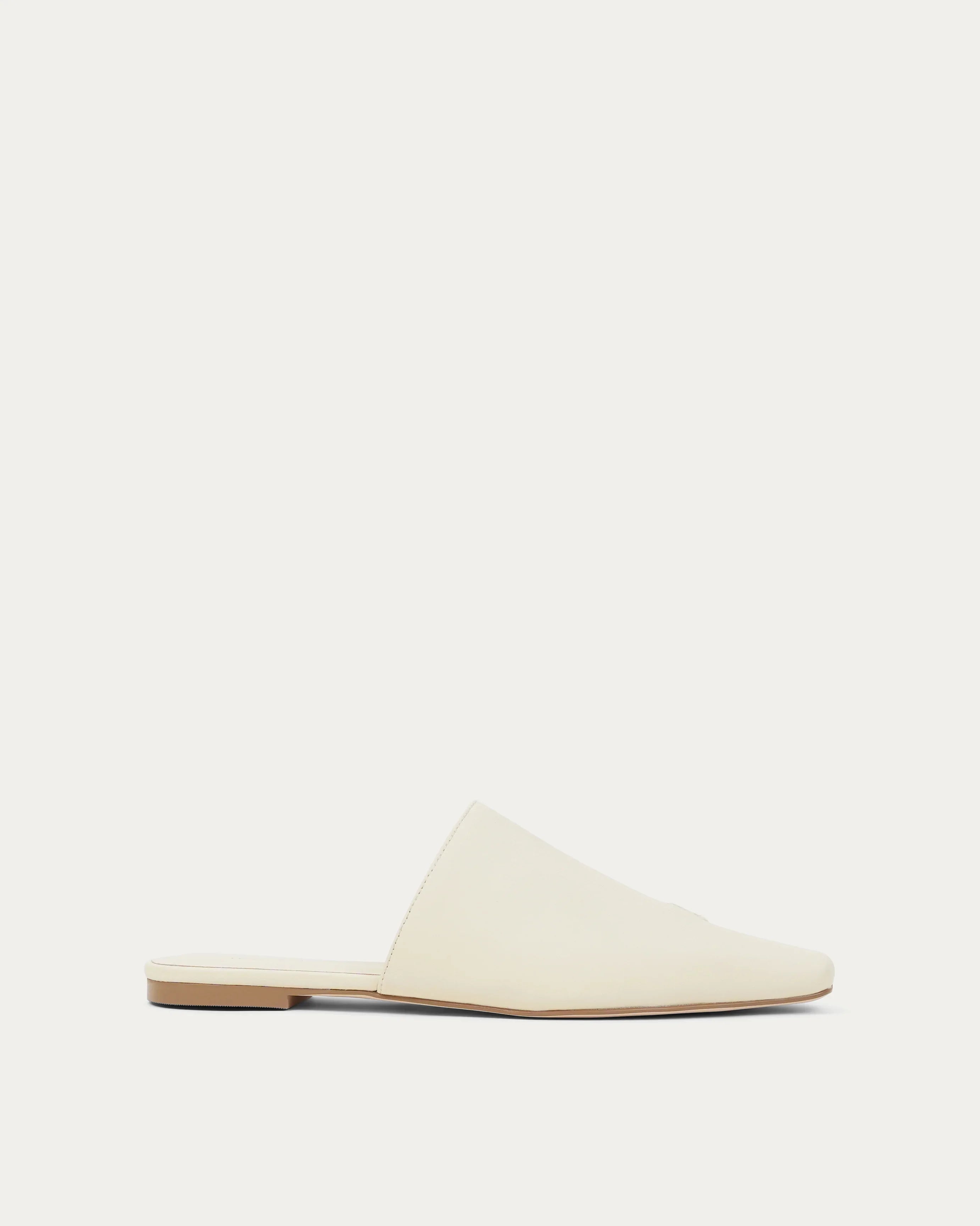Lama cream mule