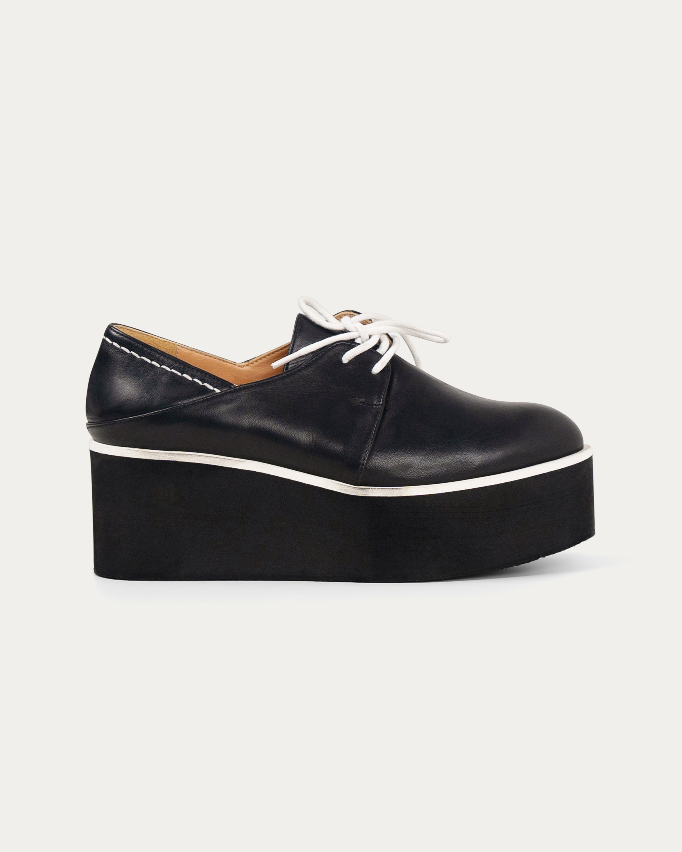 Lima black platform