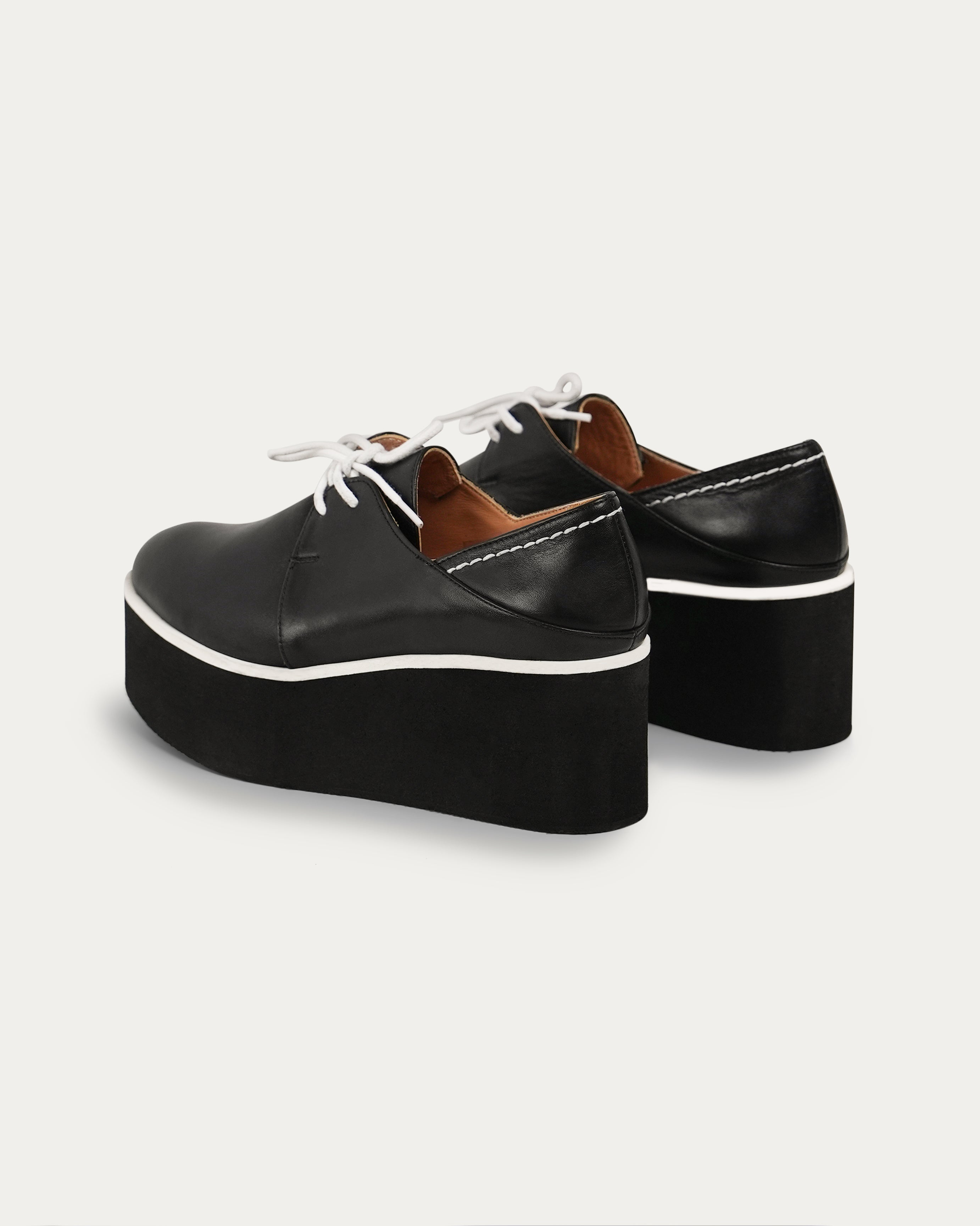 Lima black platform