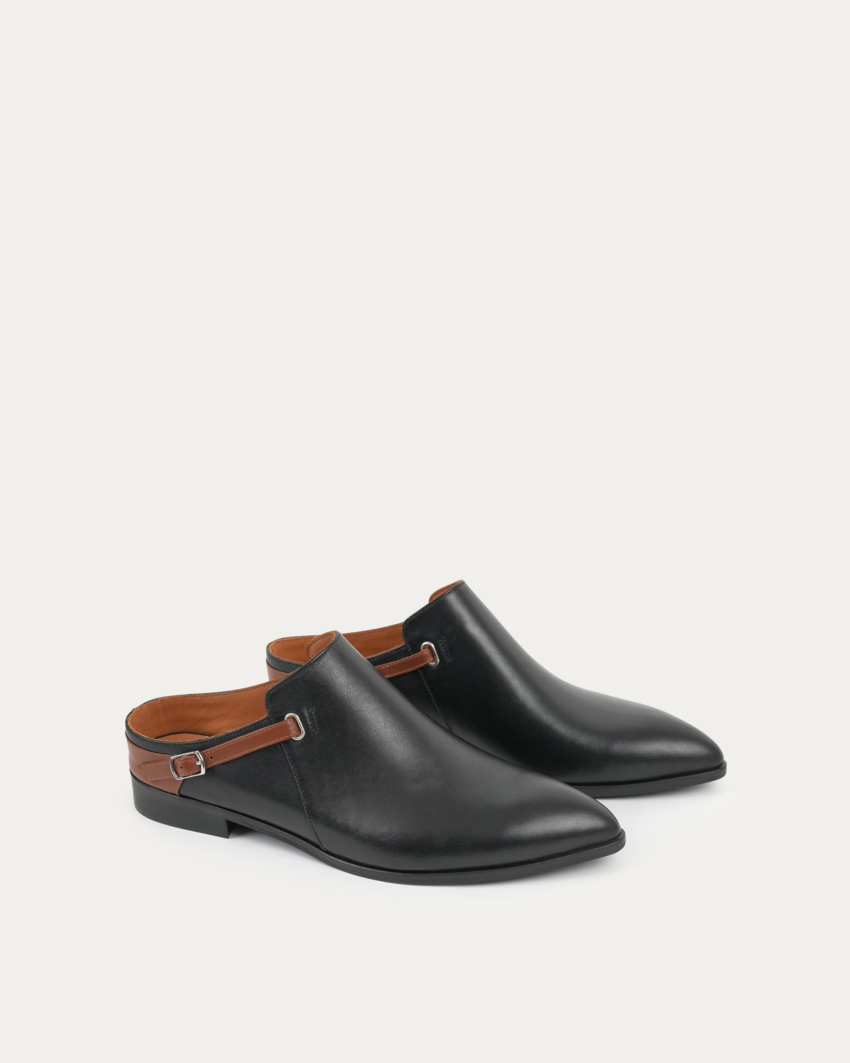 Mira black mule