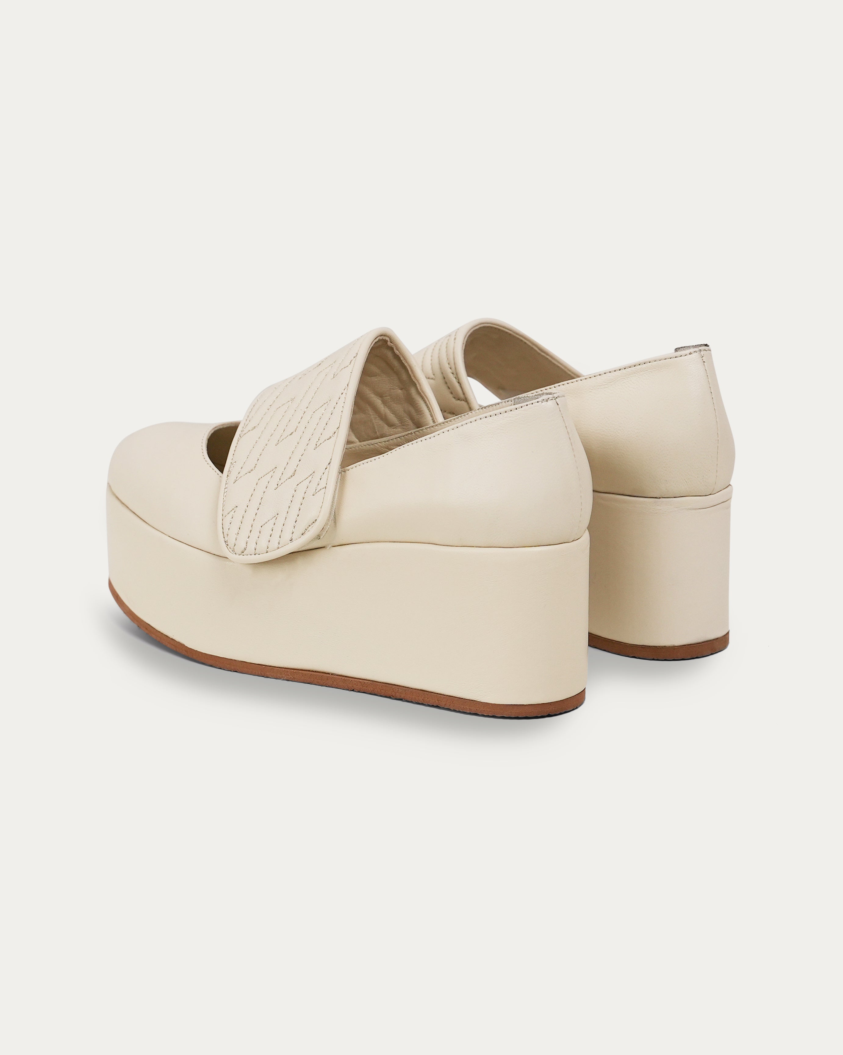 Nayla cream platform