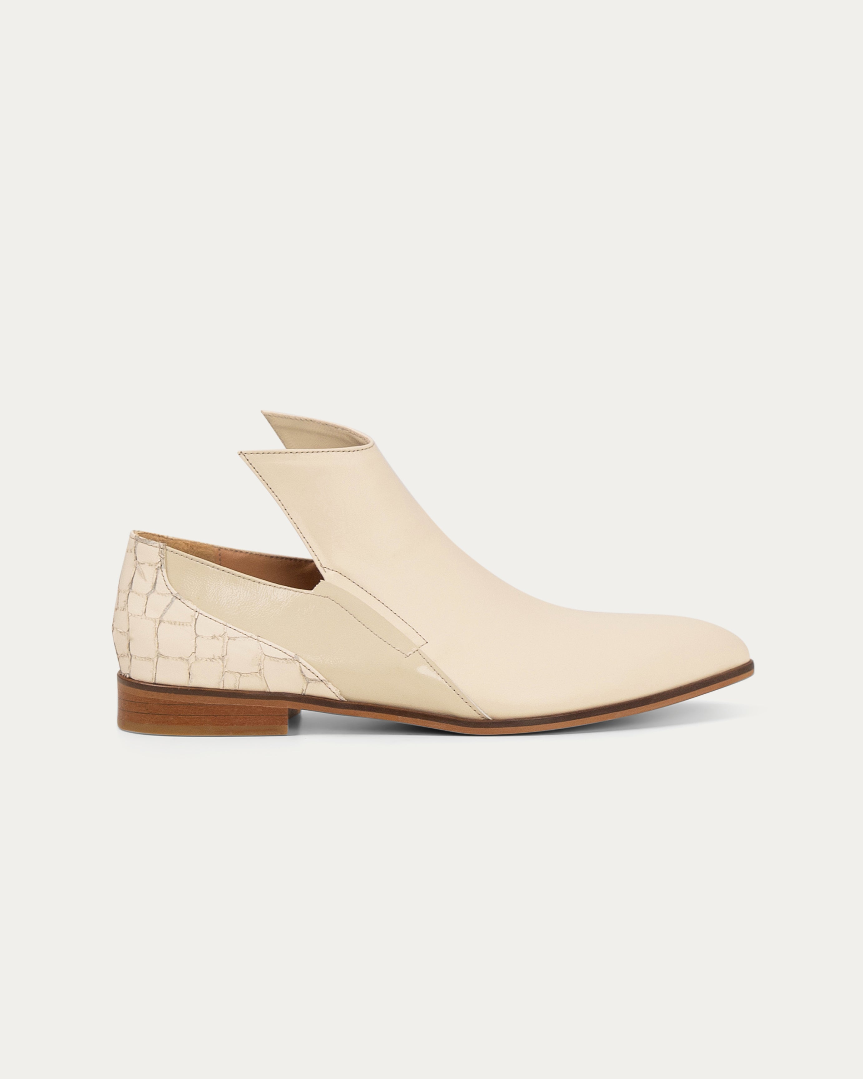 Sadeem cream boot - Shoes - THUNA