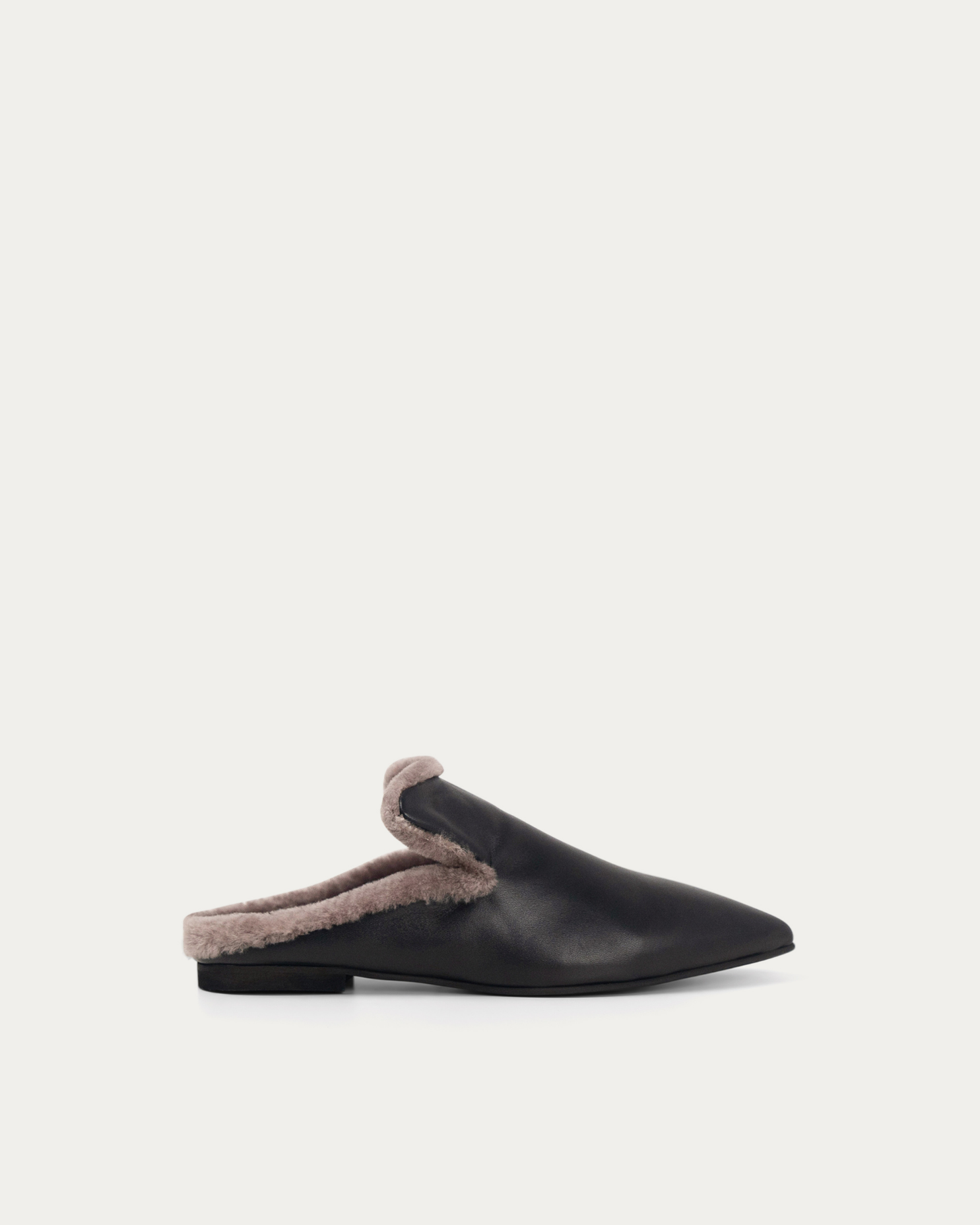 Tia black mule