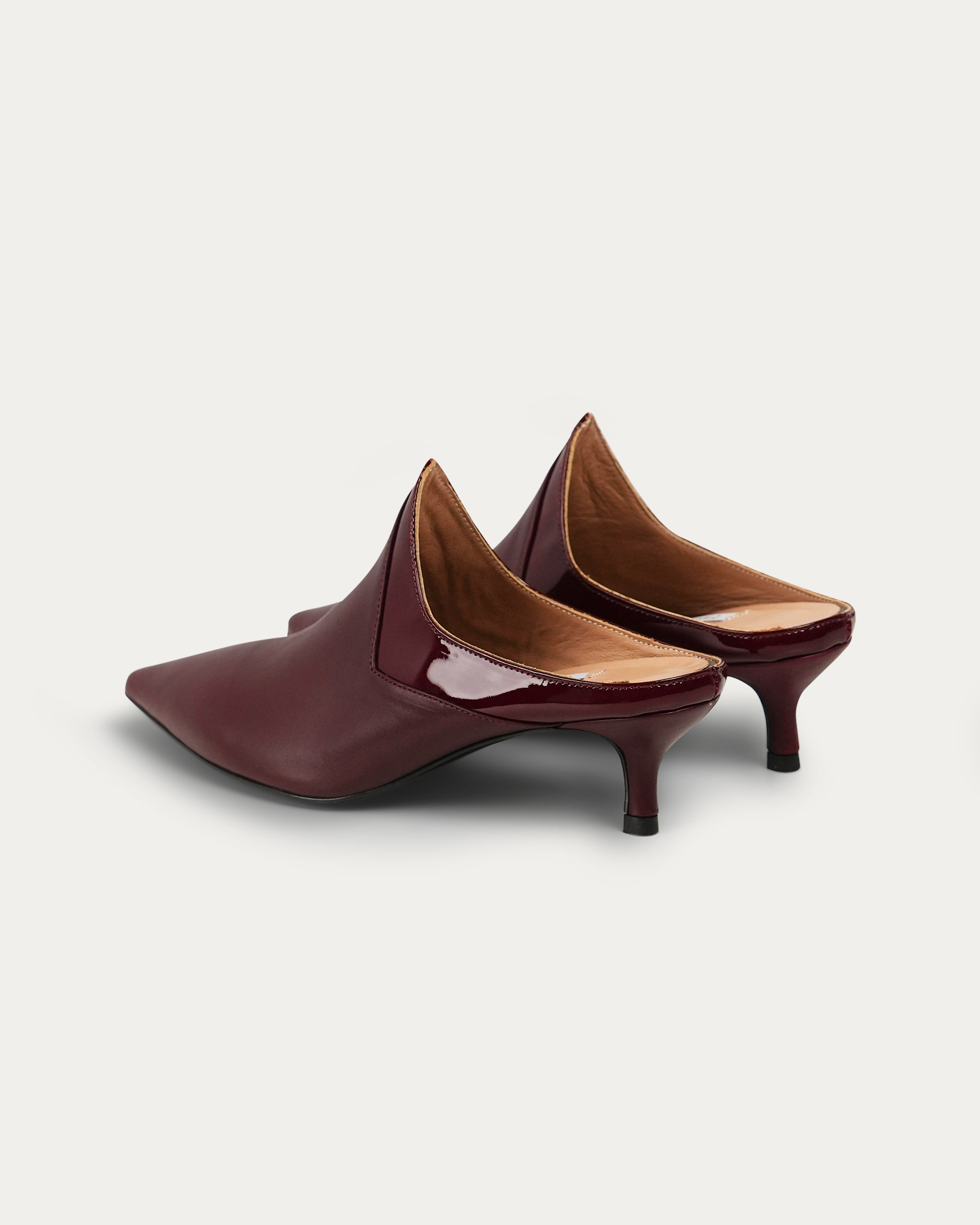 Vera bordeaux heel