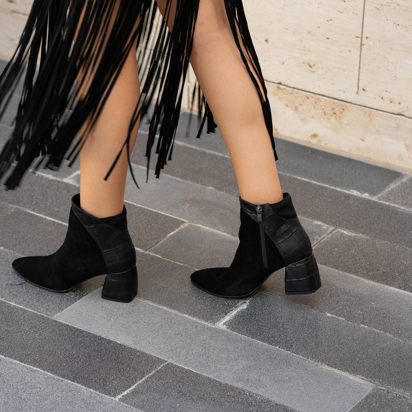 Talia black heel boot